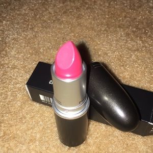 MAC Cosmetics Cremesheen lipstick